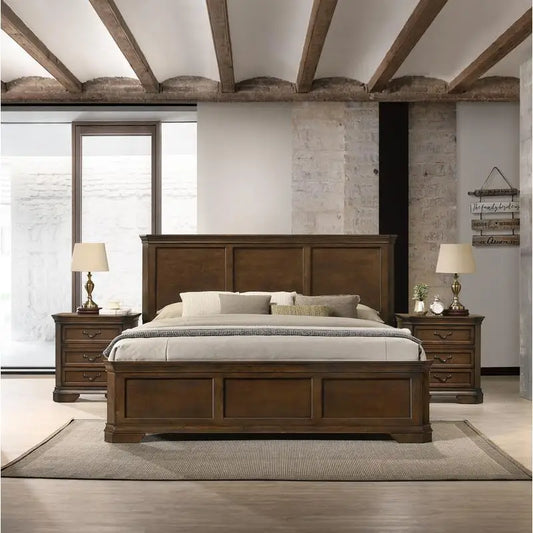 Traditional 3-Piece Wood Bedroom Set with Queen Panel Bed and 2 Nightstands